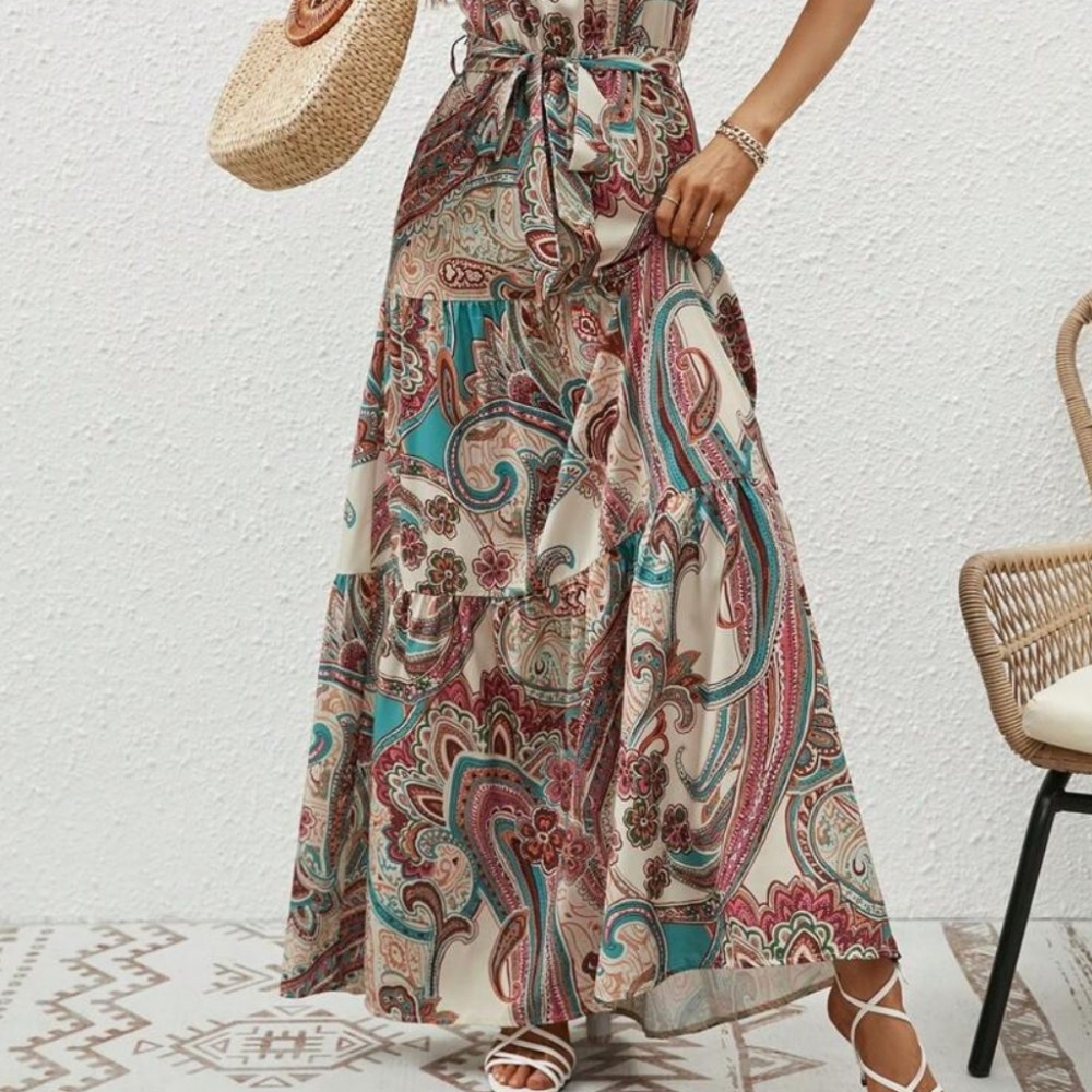 Garden Kiss Halter Maxi Dress - Sand - Picture 4 of 7
